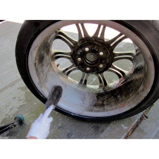 تمیز کننده رینگ مدل BMW - Wheel Rim Cleaner